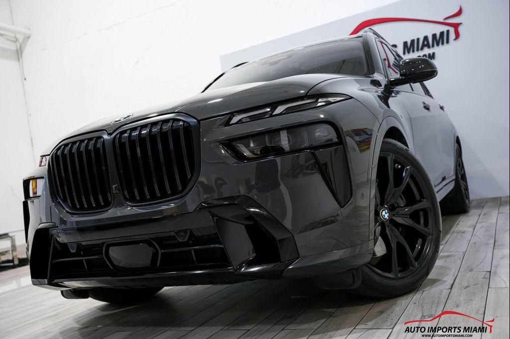 BMW X7 2025