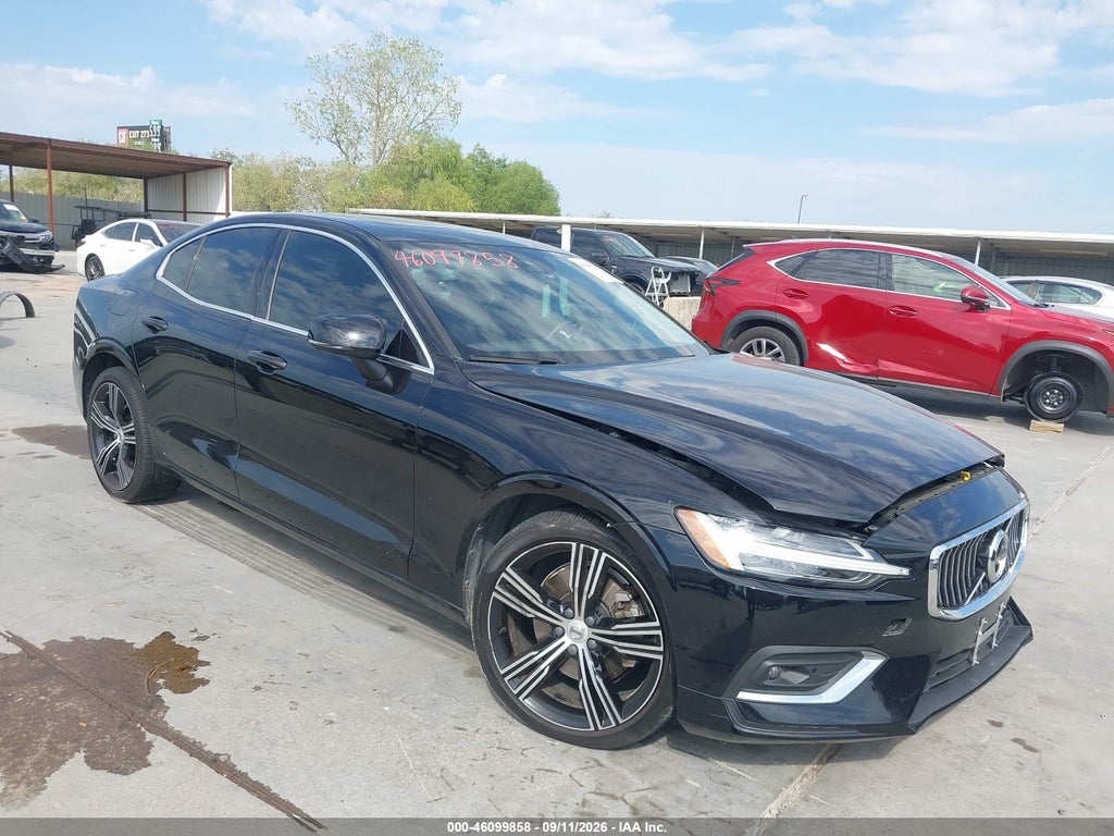 Volvo S60 2022
