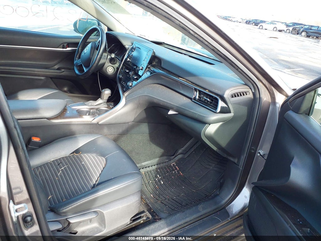 Toyota Camry 2021