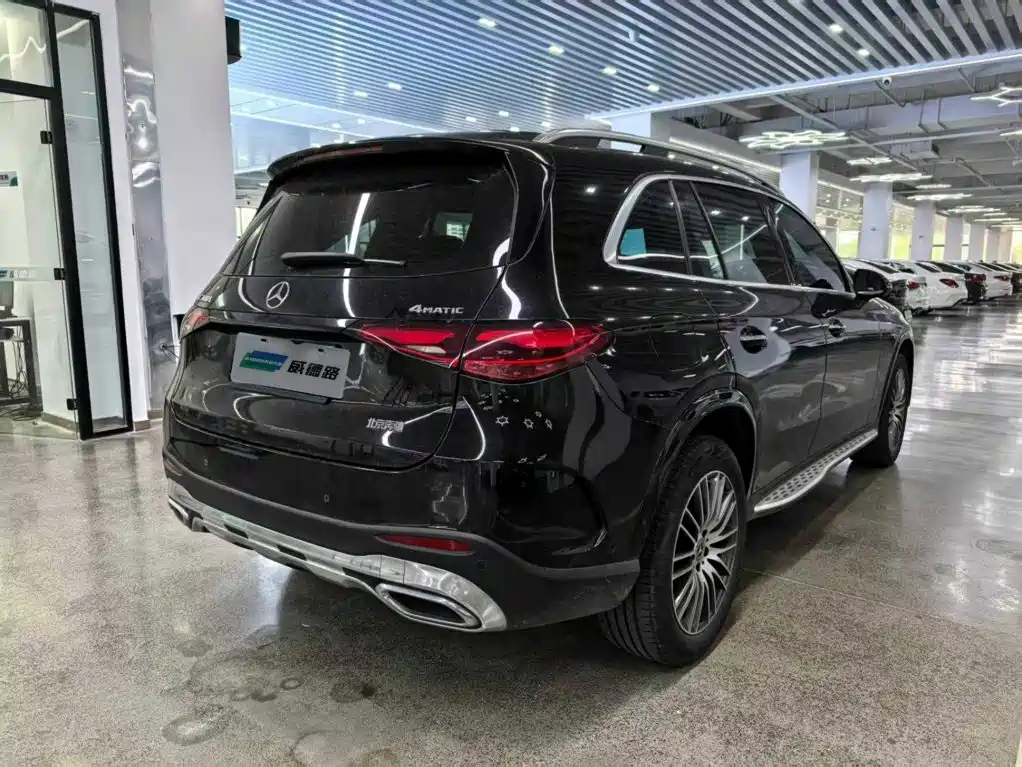Mercedes-Benz GLC 2023
