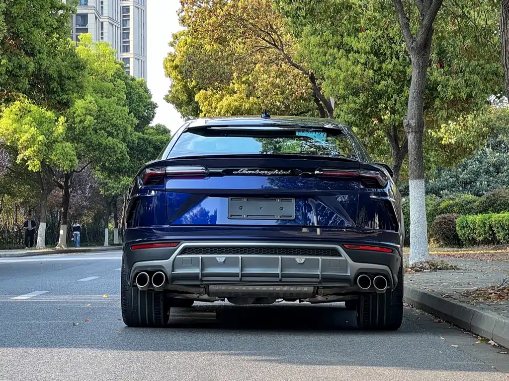 Lamborghini Urus 2021
