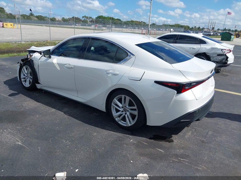 Lexus IS 300 2021