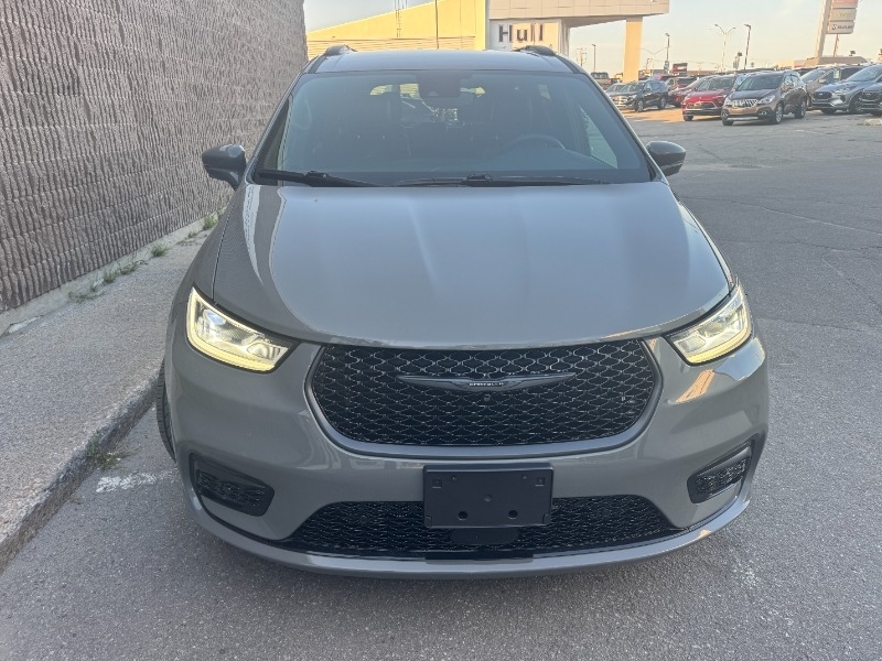 Chrysler Pacifica 2022