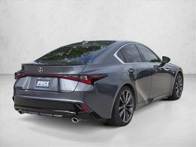 Lexus IS 2023