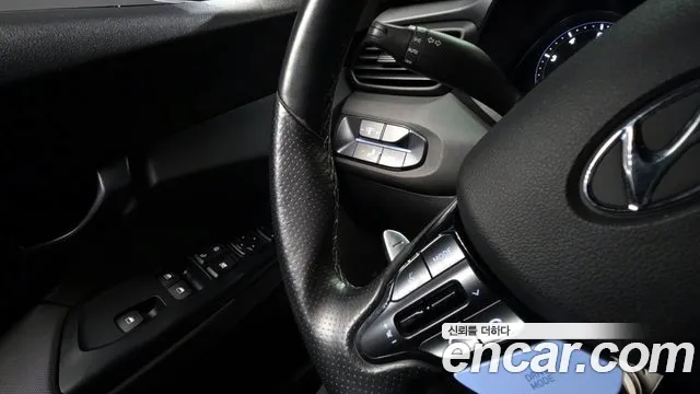 Hyundai Veloster 2020
