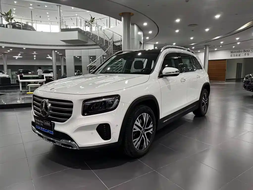 Mercedes-Benz GLB 2025