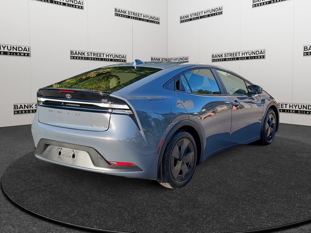 Toyota Prius 2024