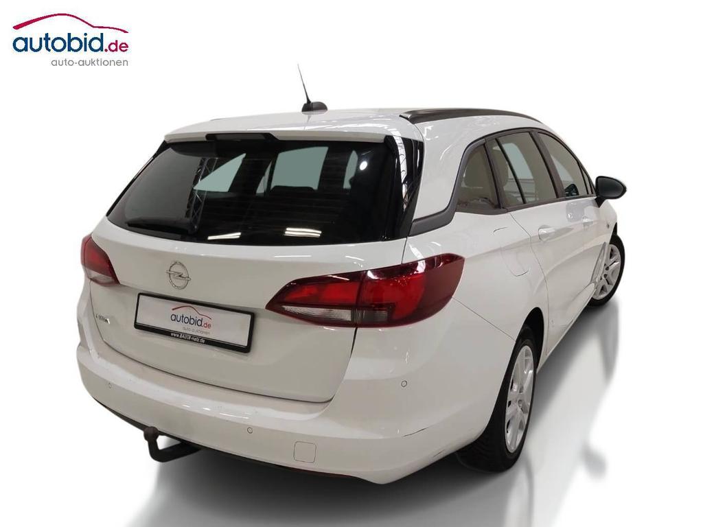Opel Astra 2021