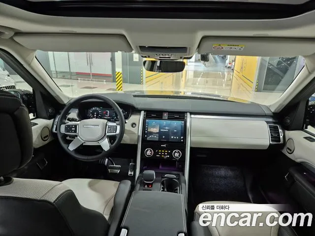 Land Rover Discovery 2025