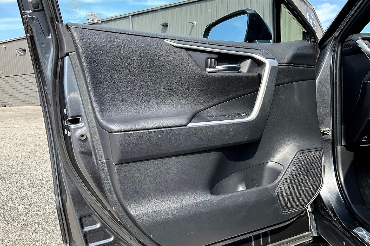 Toyota RAV4 2023