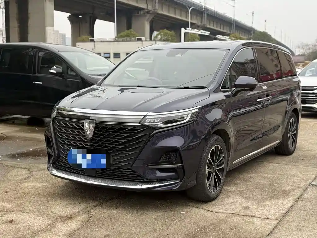 Roewe iMAX8 2021