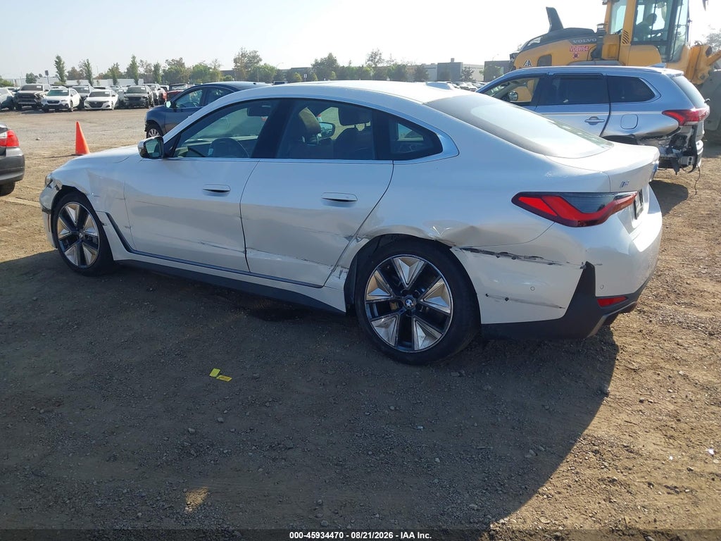 BMW i4 2025