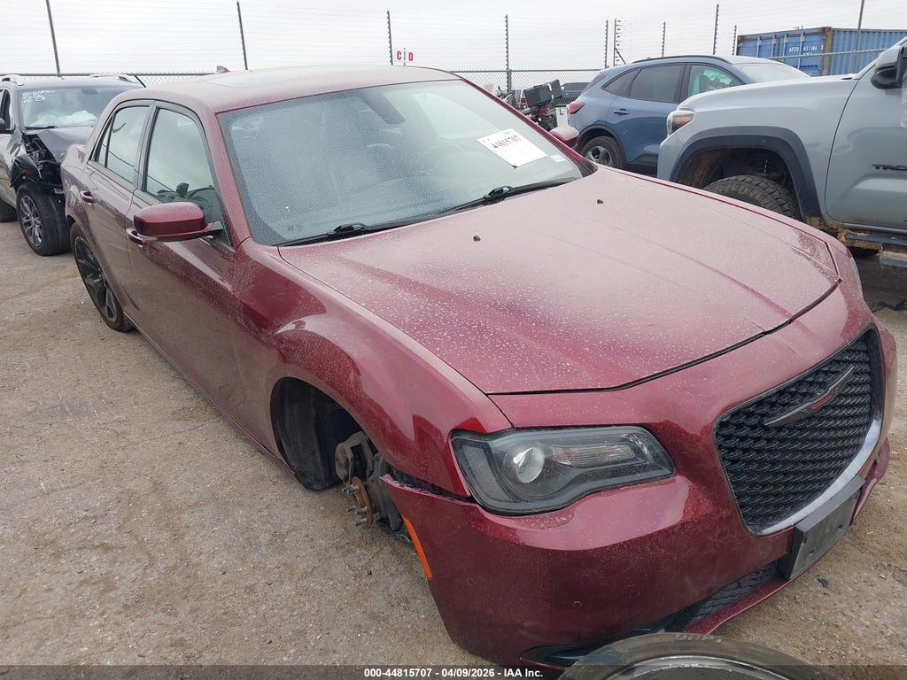 Chrysler 300 2021