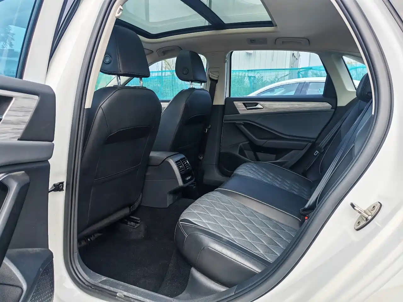 Volkswagen Sagitar 2023