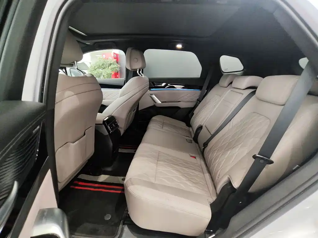 BYD Tang 2025