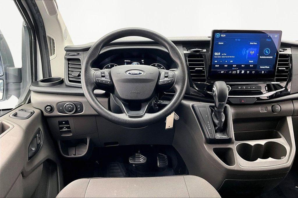 Ford Transit 2024