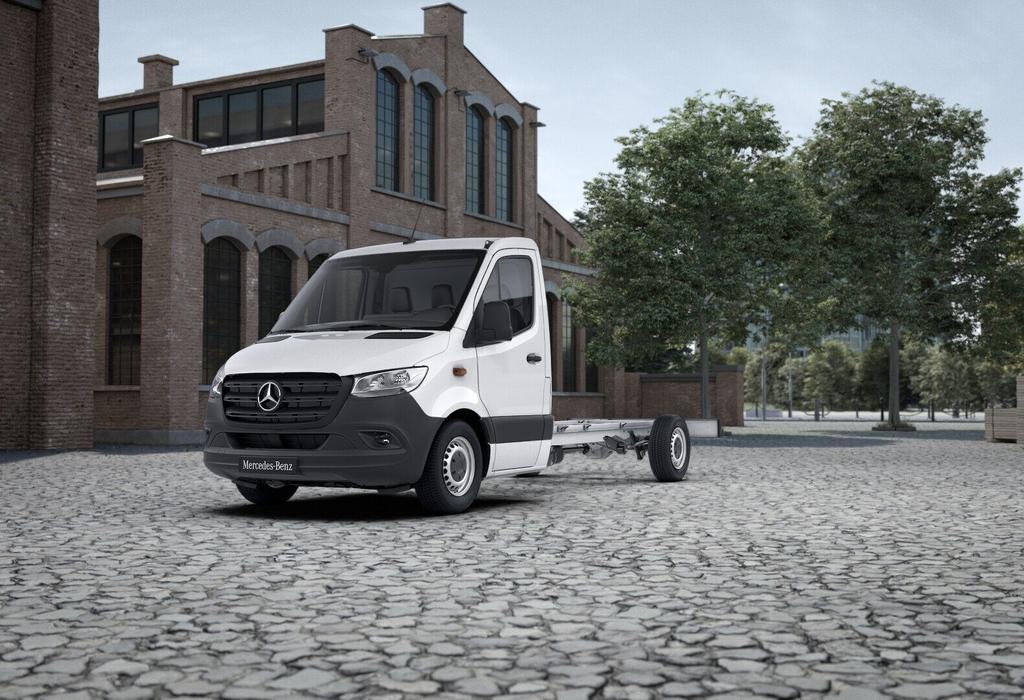 Mercedes-Benz SPRINTER 2024