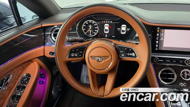 Bentley Continental 2021
