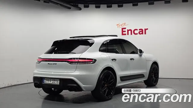 Porsche Macan 2022