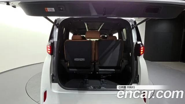 Toyota Alphard 2024
