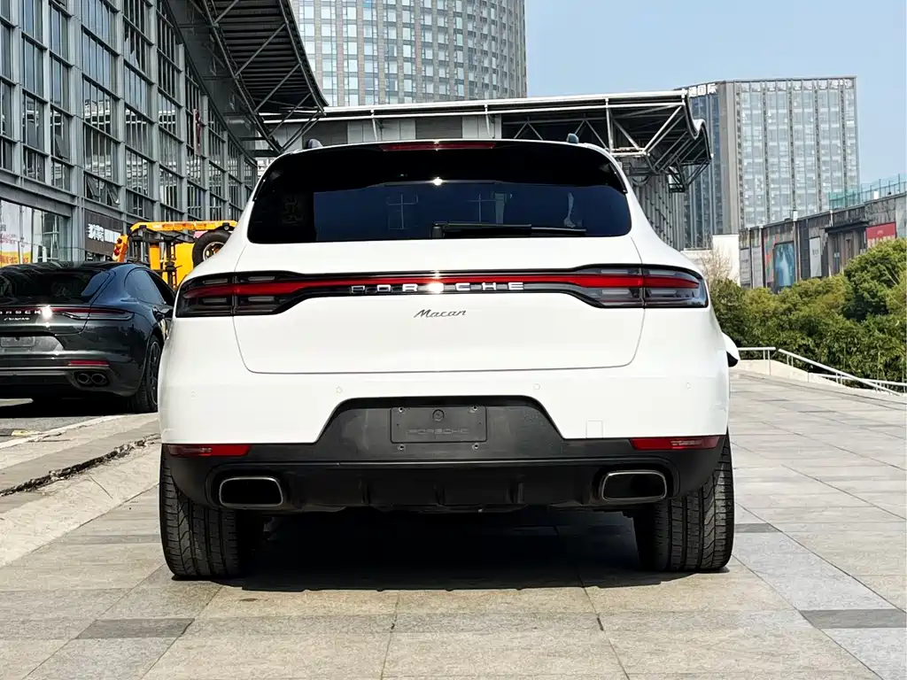 Porsche Macan 2022