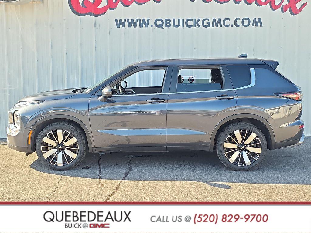 Mitsubishi Outlander 2025