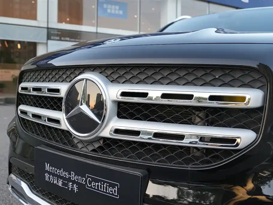 Mercedes-Benz GLB 2023