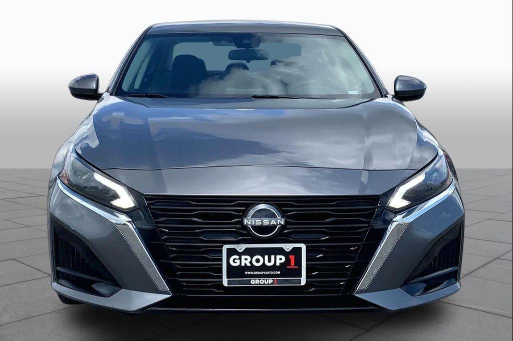 Nissan Altima 2023
