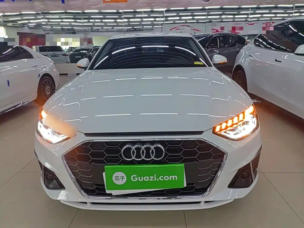 Audi A4 2023