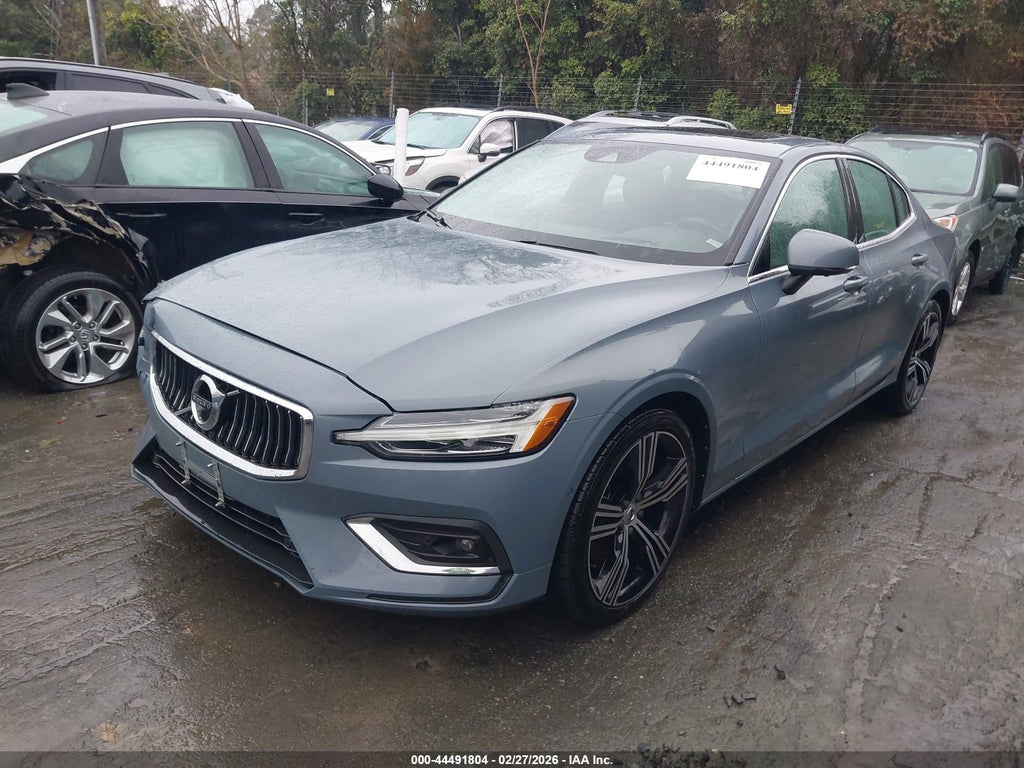 Volvo S60 2022