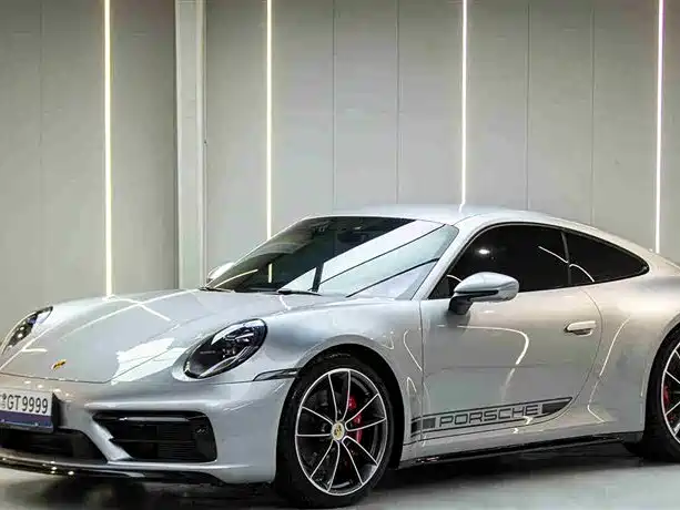 Porsche 911 2023