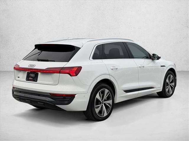 Audi Q8 e-tron 2024