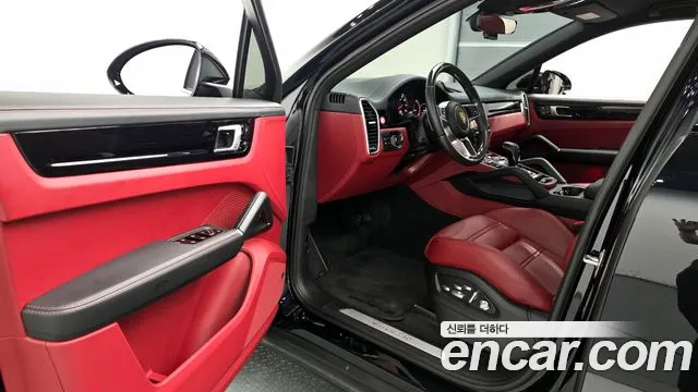 Porsche Cayenne 2021