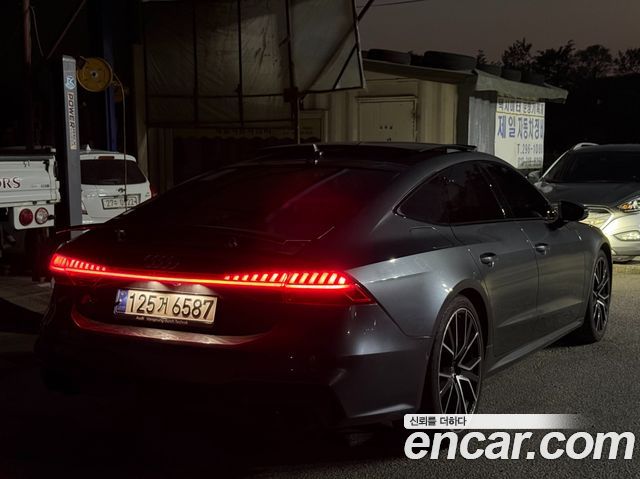 Audi S7 2021