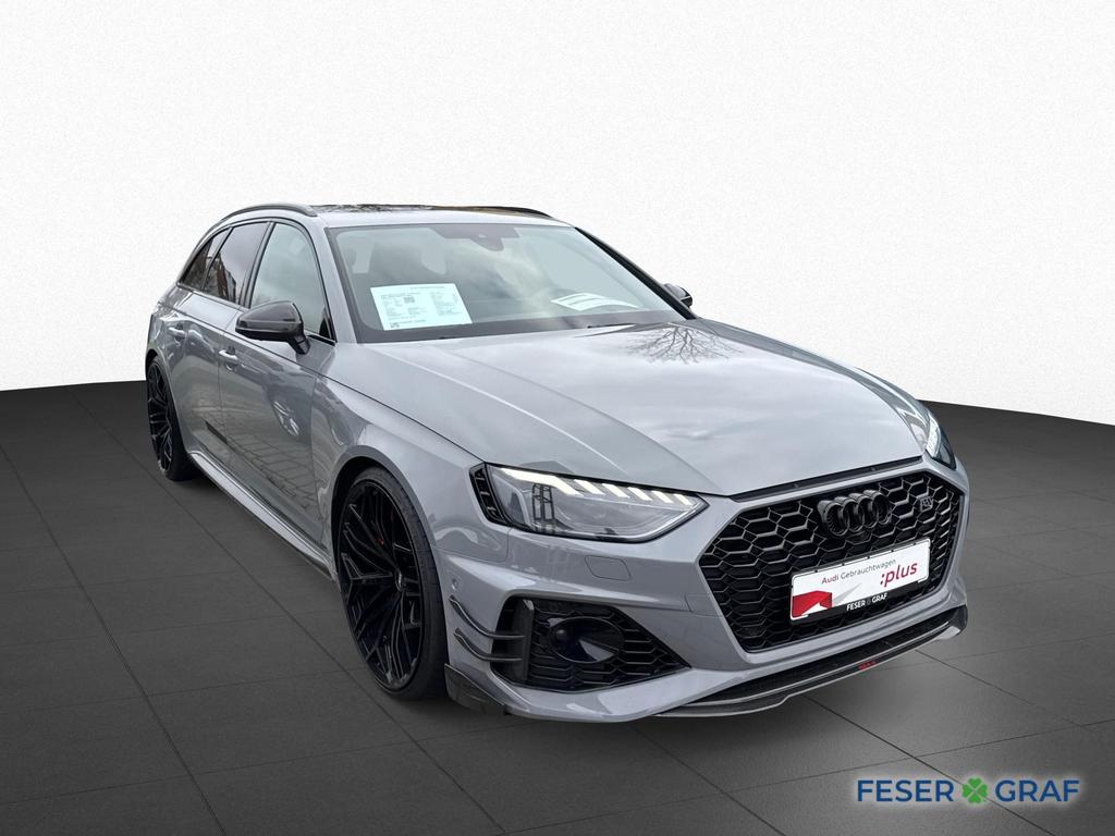 Audi RS4 2023