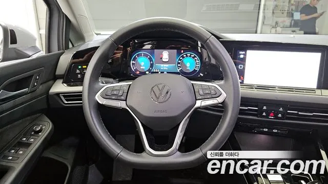 Volkswagen Golf 2024