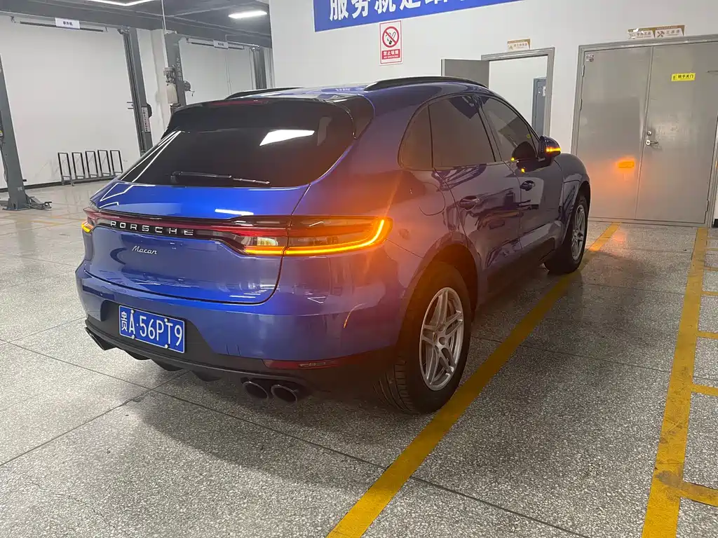 Porsche Macan 2021