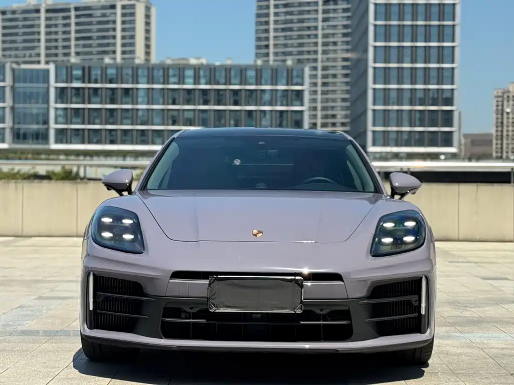 Porsche Panamera 2024