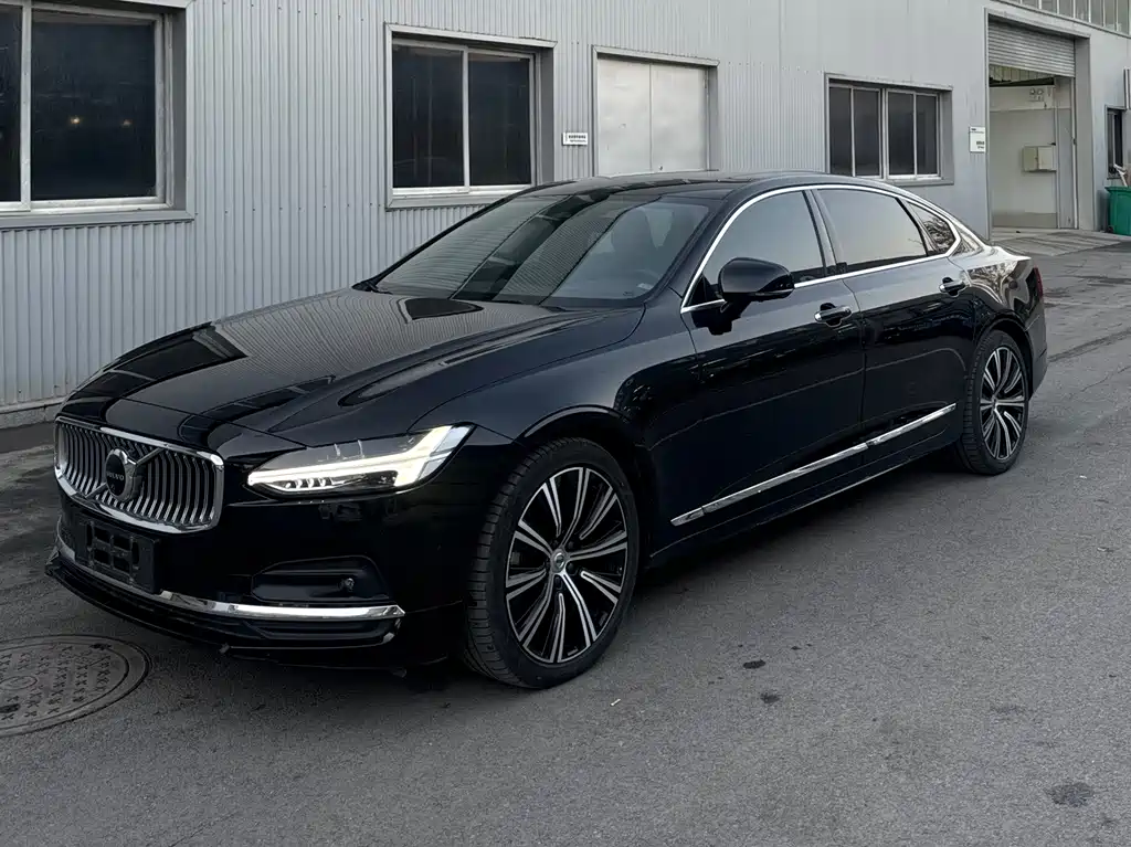 Volvo S90 2022