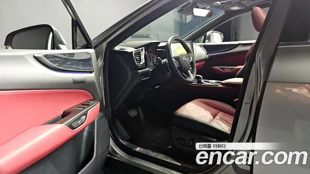 Lexus NX 2024