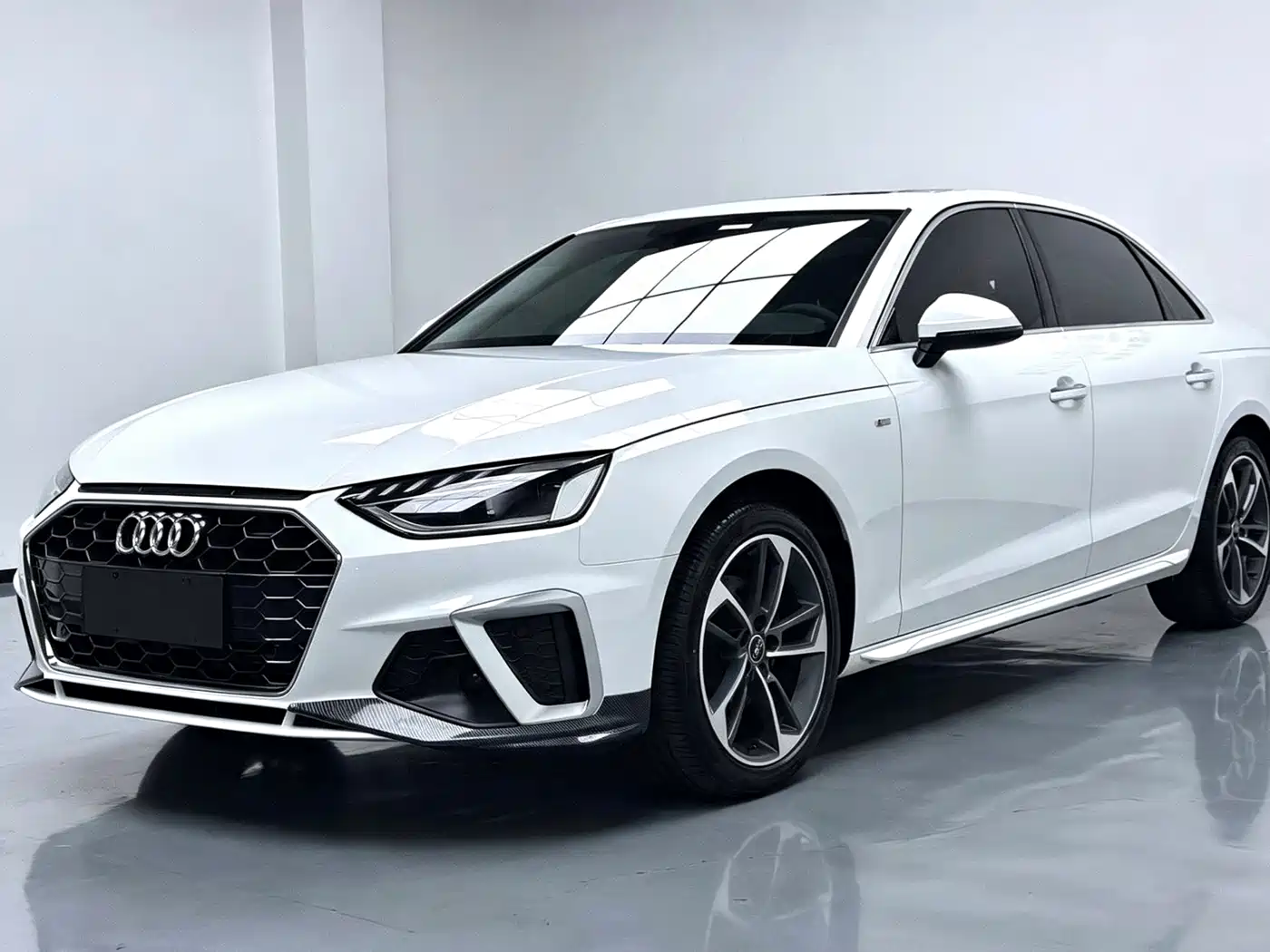 Audi A4 2023