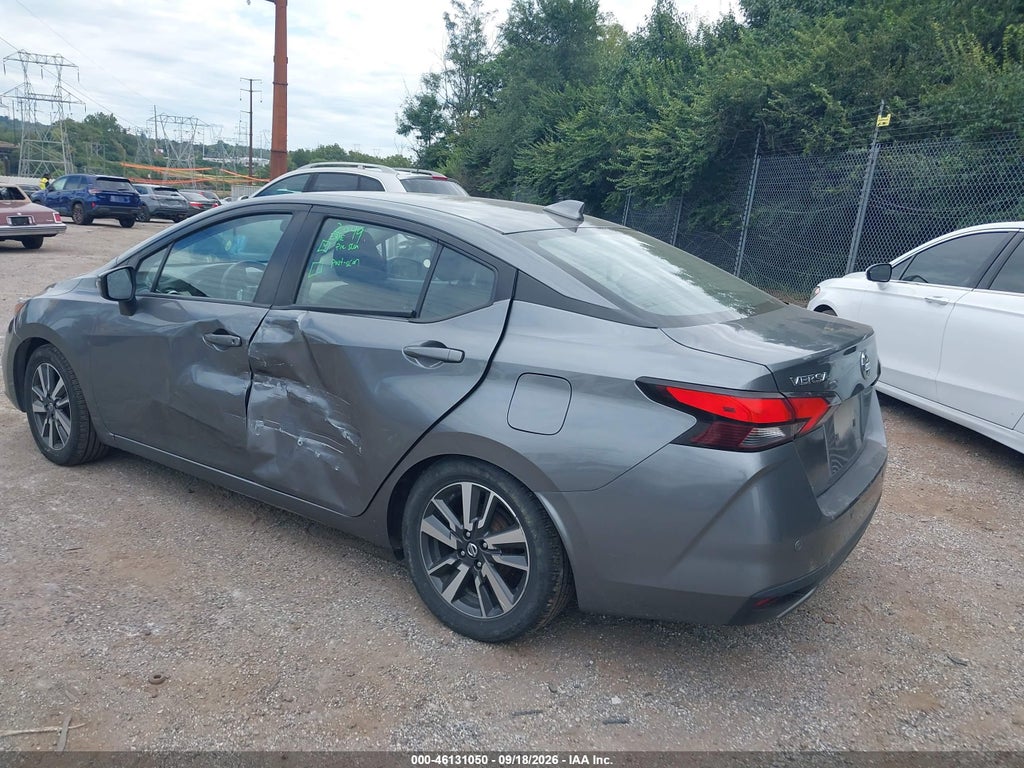 Nissan Versa 2021