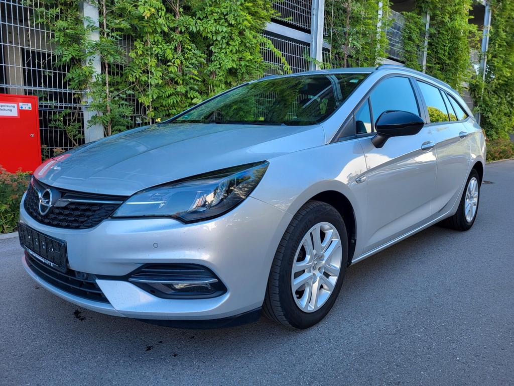 Opel Astra 2021
