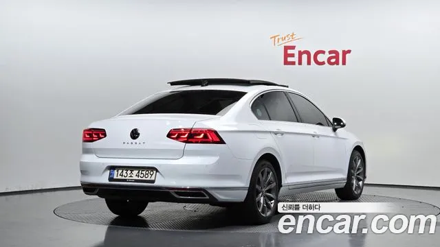 Volkswagen Passat 2022