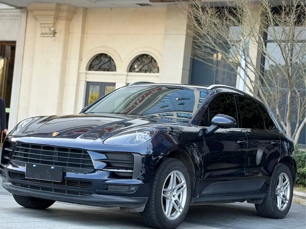 Porsche Macan 2021