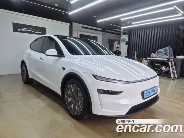 Tesla Model Y 2026