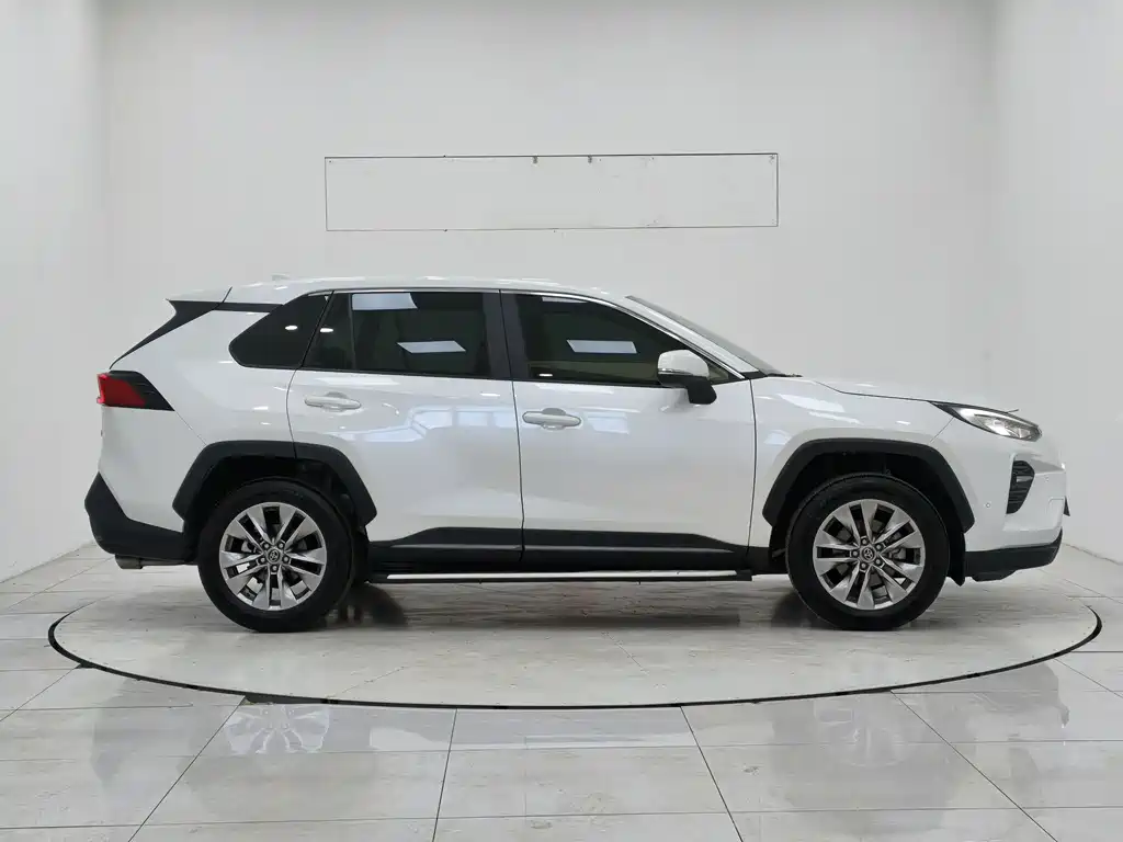 Toyota Wildlander 2024