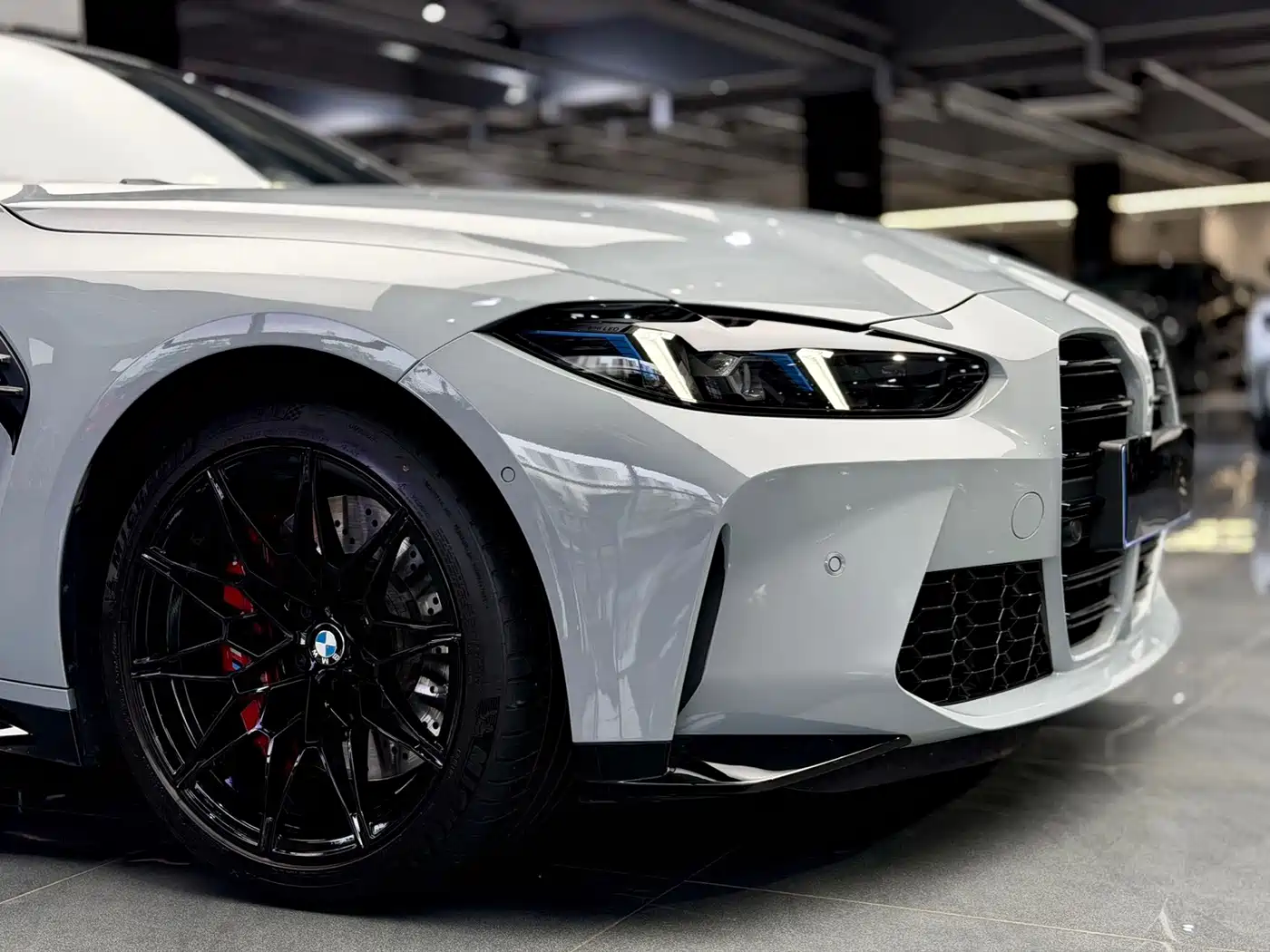 BMW M4 2025