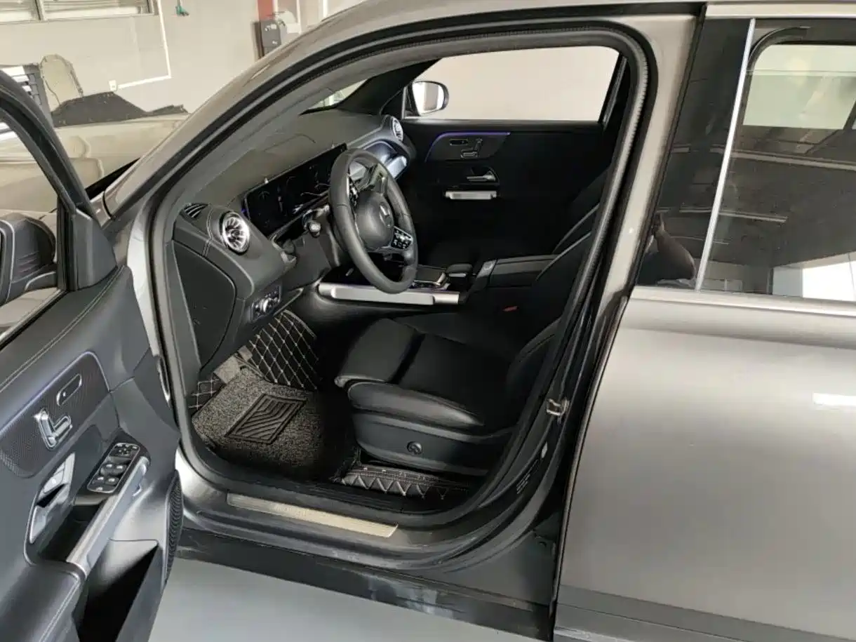 Mercedes-Benz EQB 2023
