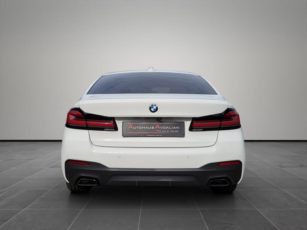 BMW 520 2022